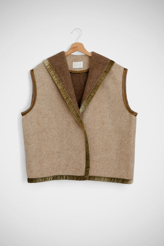 Warm Traveler Vest